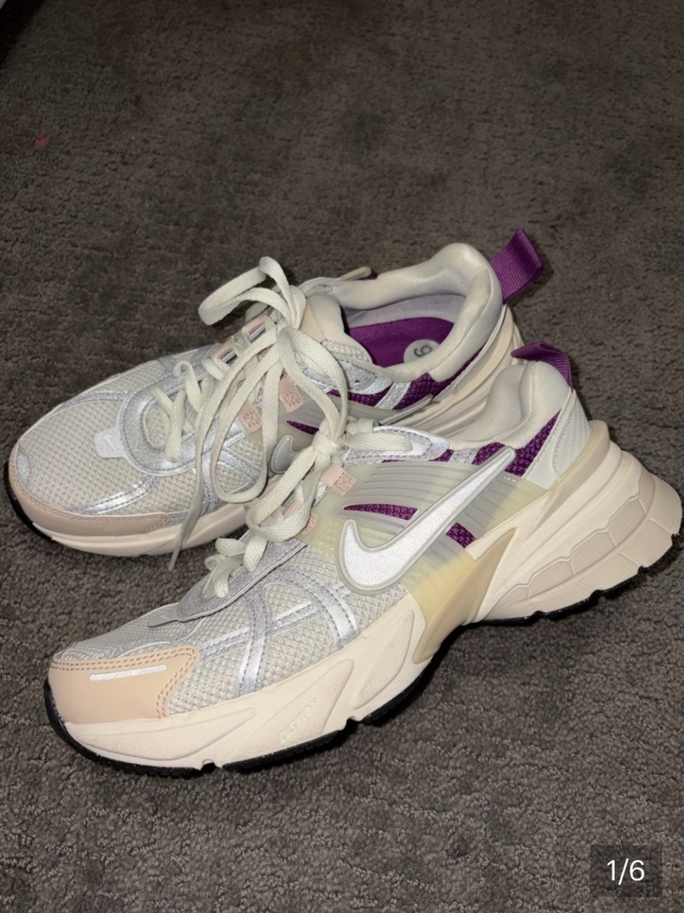 Nike V2K run Women's Athletic Sneakers size 9.5 with reflective accents